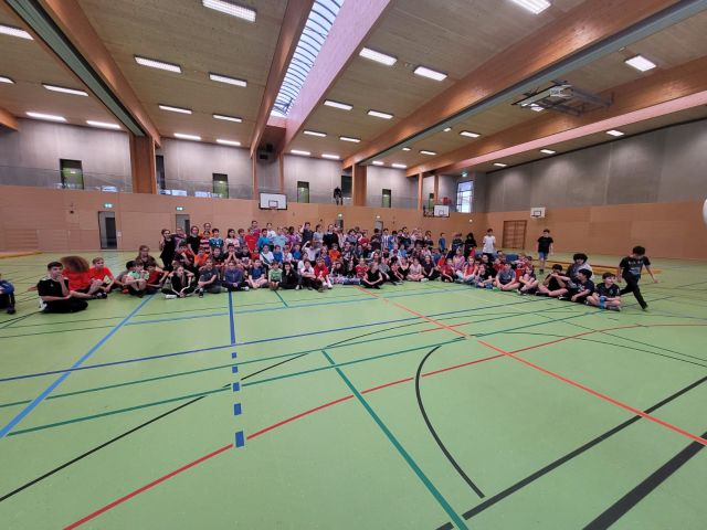 Welcome back – Völkerballweihnachtsturnier der 5 & 6. Klassen